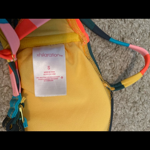 Target colorful swim suit - Picture 4 of 4